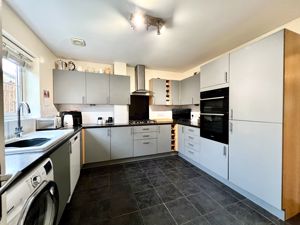 Kitchen- click for photo gallery